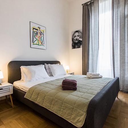 New Apartment On Rustaveli Avenue Tbilissi Extérieur photo